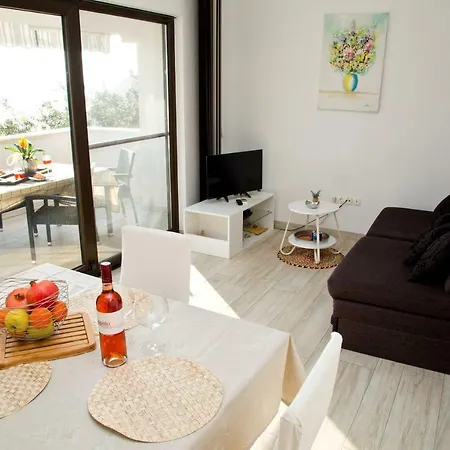 Olive Tree Holiday House With Pool *